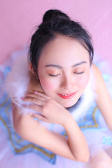 年轻漂亮大胸继拇2在